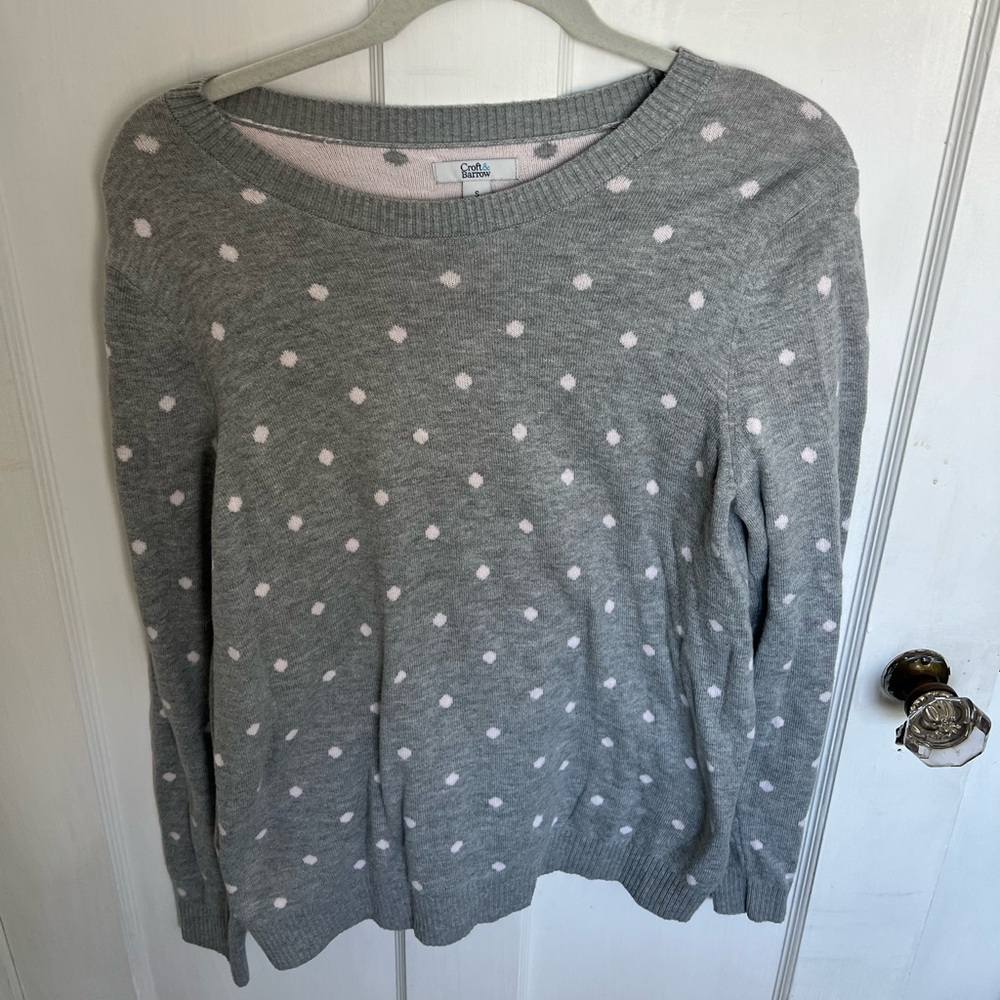 Croft & Barrow Gray and Pink Polka Dot Sweater